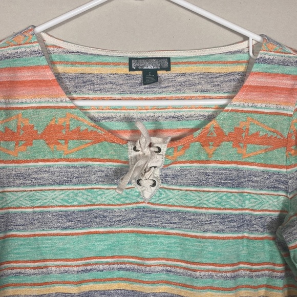 Lauren Ralph Lauren Women’s small colorful Aztec Print Tie Neck 3/4 Sleeve Top - Picture 3 of 11